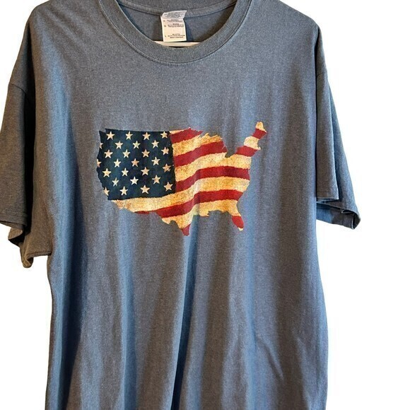 Men's‎ Athletic Fit Distressed US Flag T-Shirt size L - Picture 1 of 4